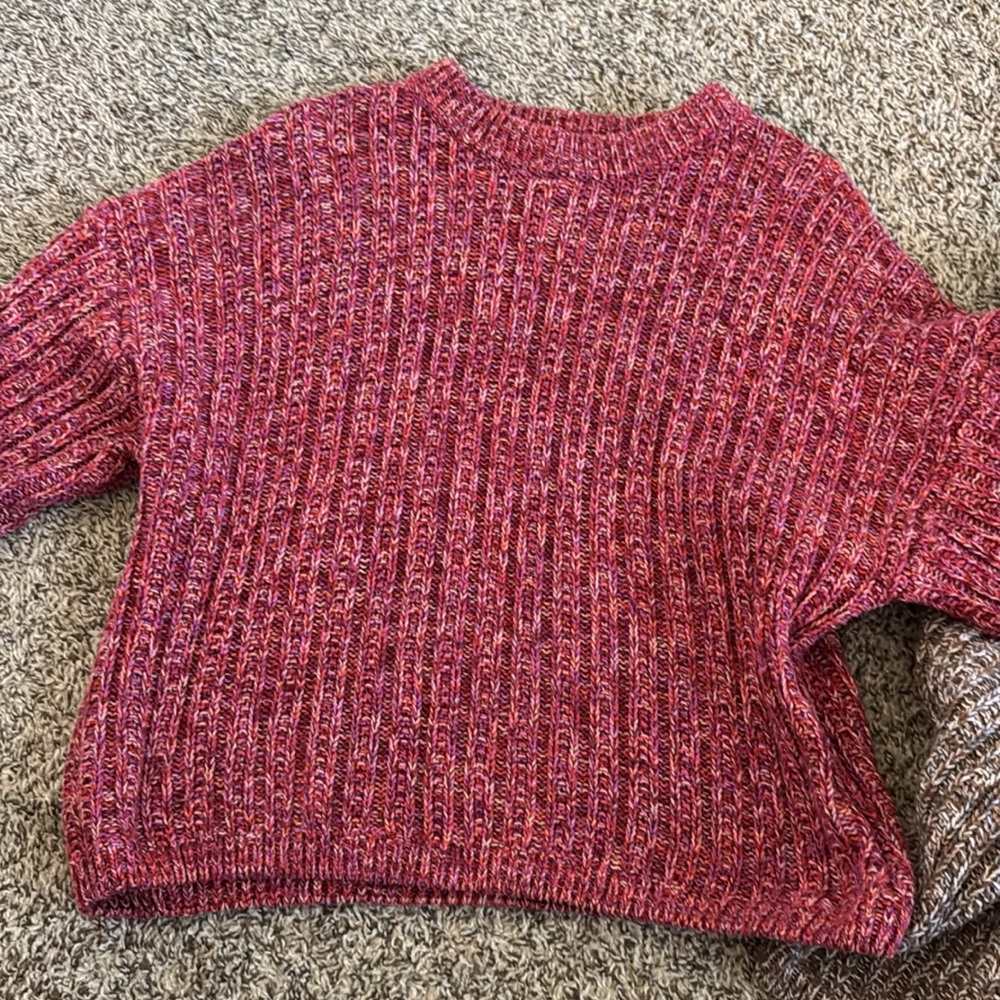 Sweaters - Picture 3 of 3
